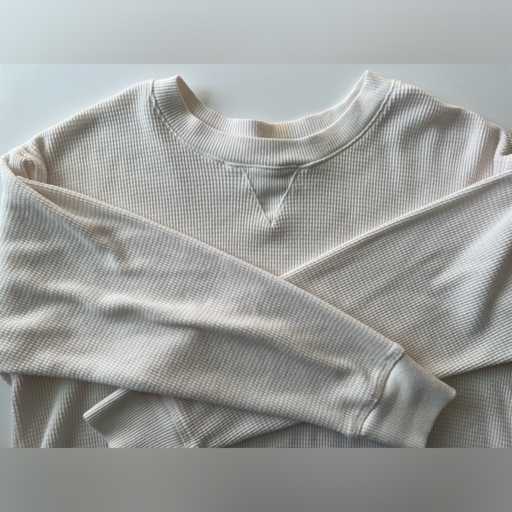 White Waffle knit long sleeve from Forever 21. Size S